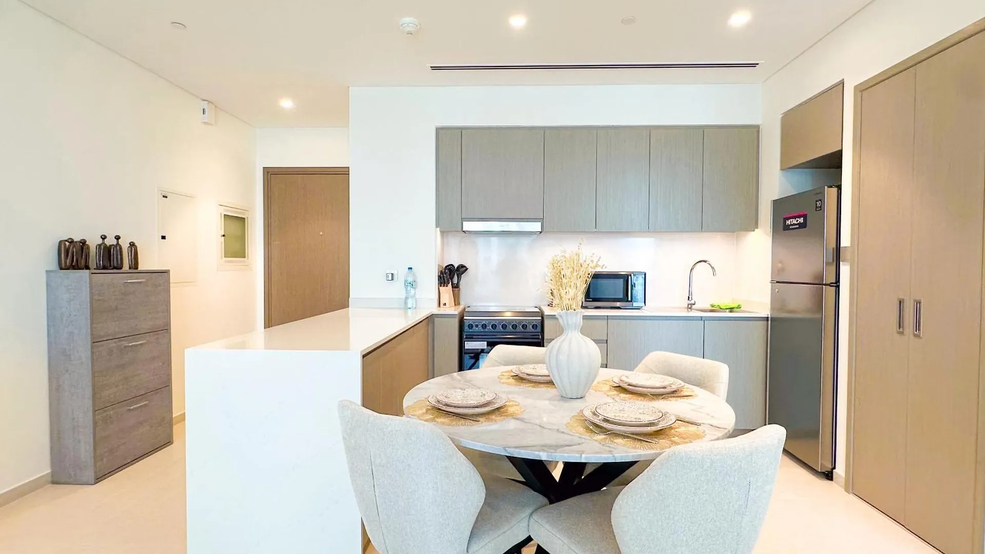 Apartment Grande Signature 2Bhk Burj Khalifa Full View 4 Min Walk Dubai Mall Infinity Pool With Fountain View Free Parking By The Meridian