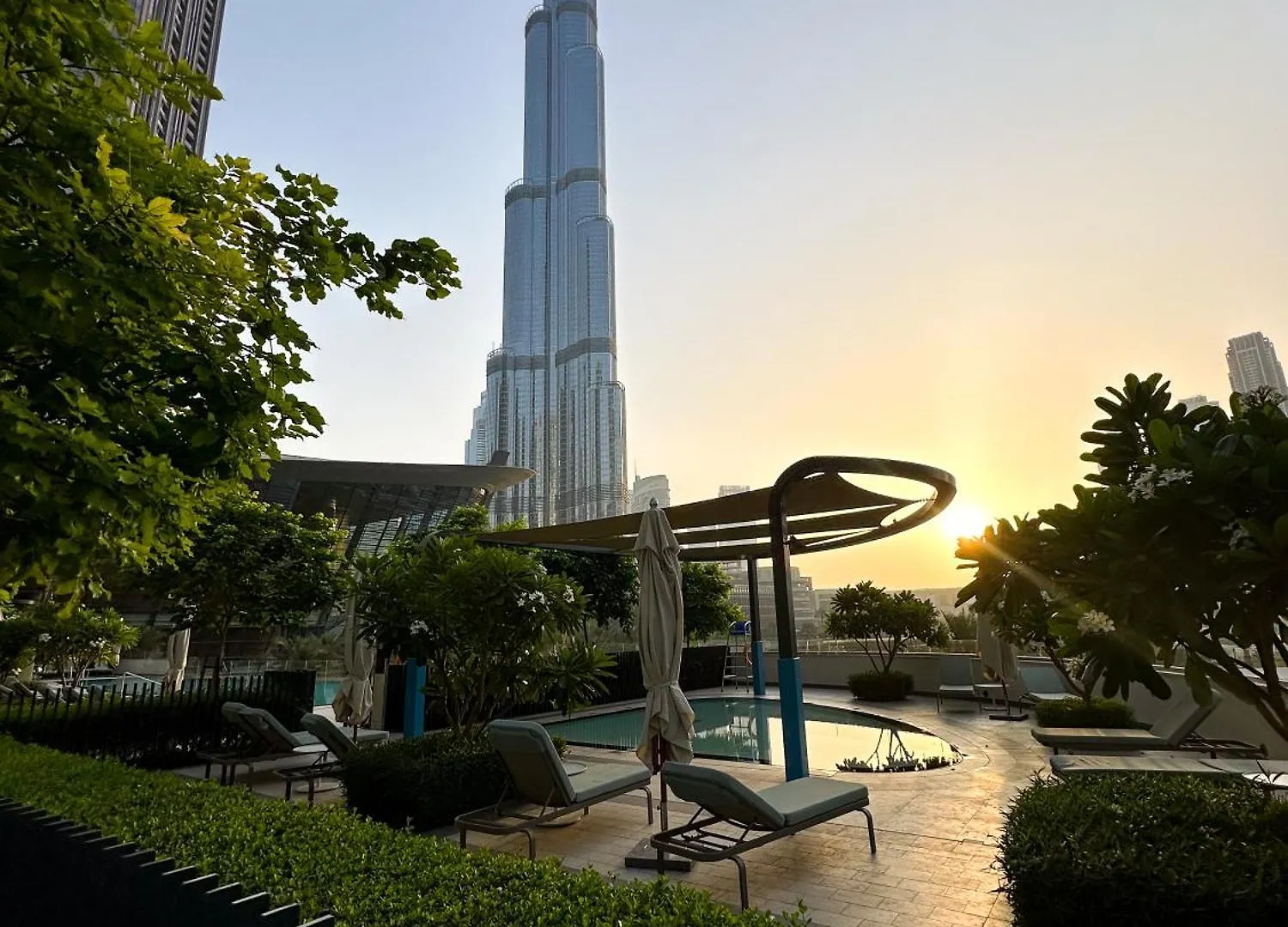 Grande Signature 2Bhk Burj Khalifa Full View 4 Min Walk Dubai Mall Infinity Pool With Fountain View Free Parking By The Meridian United Arab Emirates