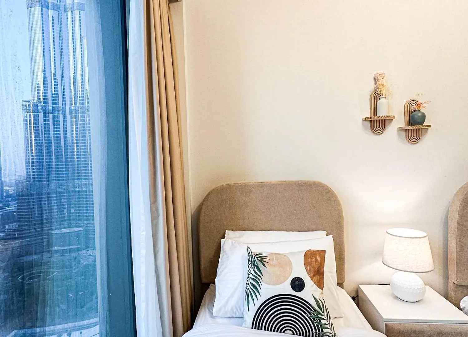 Apartment Grande Signature 2Bhk Burj Khalifa Full View 4 Min Walk Dubai Mall Infinity Pool With Fountain View Free Parking By The Meridian