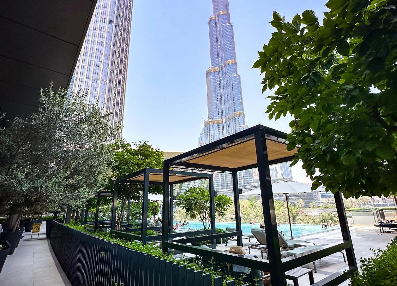 Grande Signature 2Bhk Burj Khalifa Full View 4 Min Walk Dubai Mall Infinity Pool With Fountain View Free Parking By The Meridian 0*,  United Arab Emirates