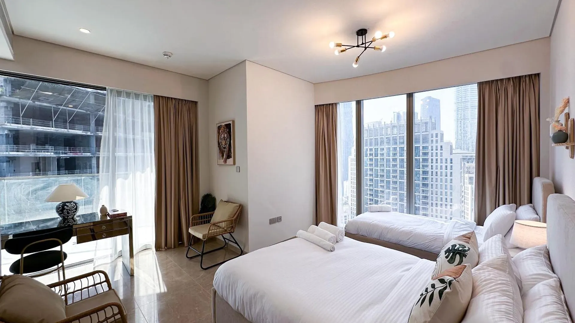 Grande Signature 2Bhk Burj Khalifa Full View 4 Min Walk Dubai Mall Infinity Pool With Fountain View Free Parking By The Meridian